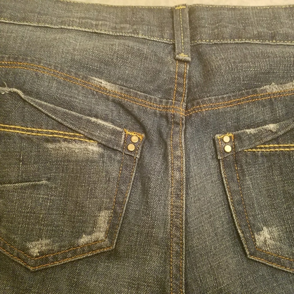 Stylish Denim Blue Boyfriend Jeans - Picture 6 of 6